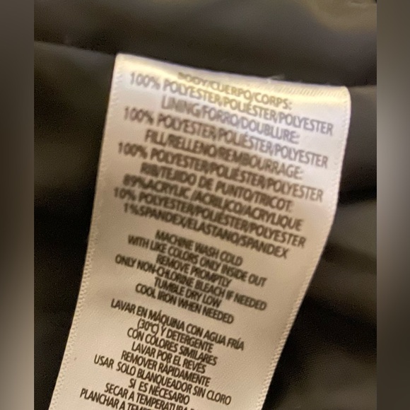 Calvin Klein Performance Vest - Picture 11 of 11